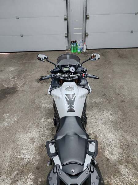 Yamaha fz8 fz 8
