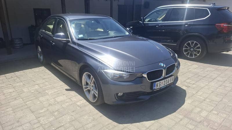BMW 318 F30