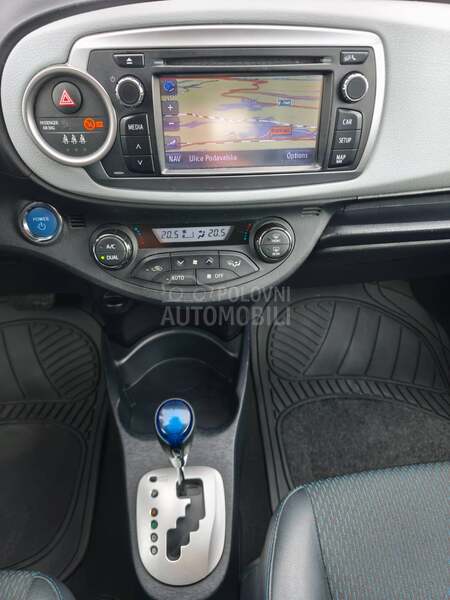 Toyota Yaris 1.5 Hybrid Sol