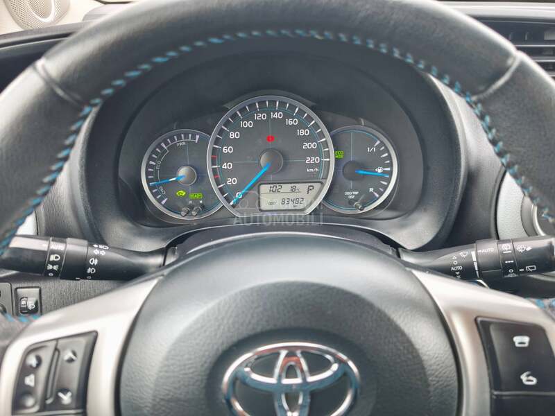 Toyota Yaris 1.5 Hybrid Sol