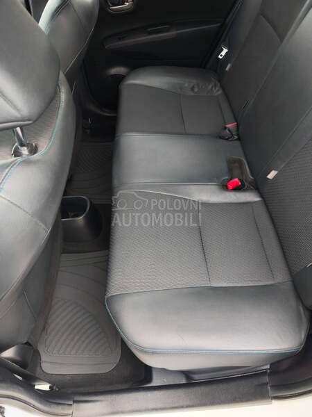 Toyota Yaris 1.5 Hybrid Sol