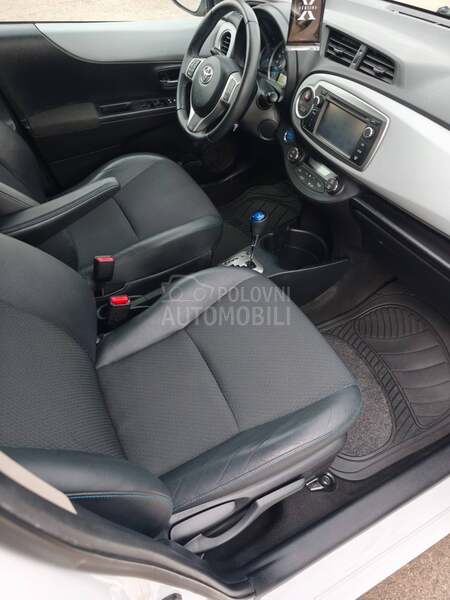 Toyota Yaris 1.5 Hybrid Sol