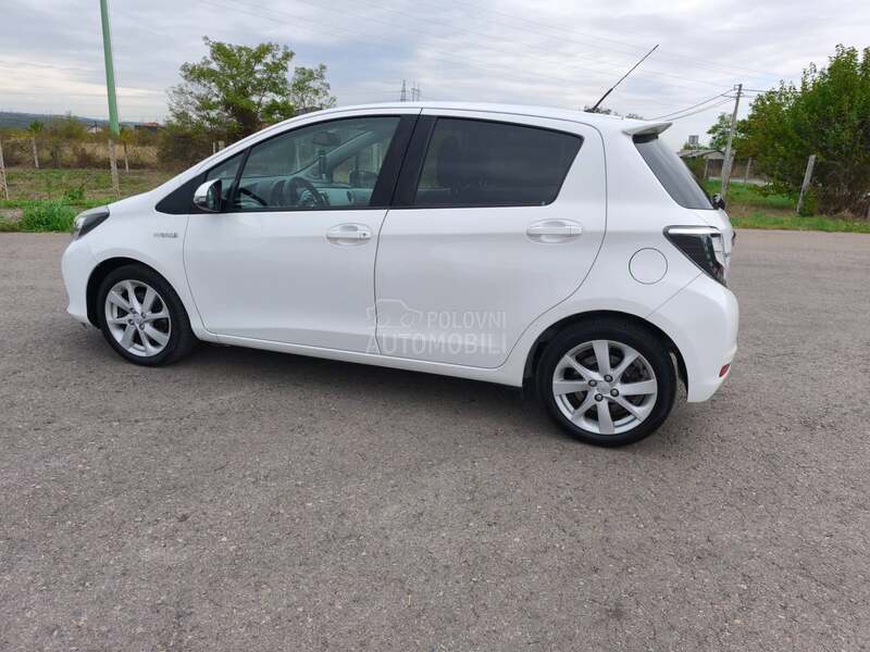 Toyota Yaris 1.5 Hybrid Sol