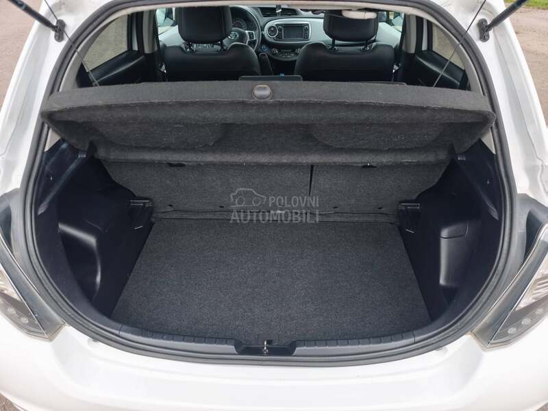 Toyota Yaris 1.5 Hybrid Sol