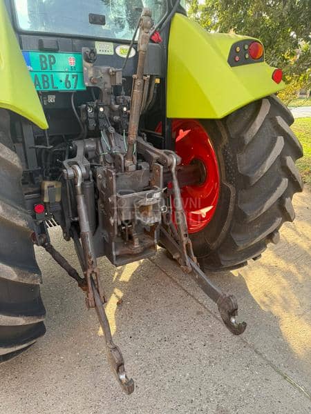 Claas ARION 420 cis