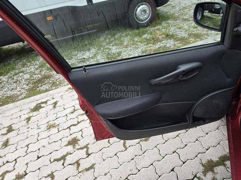 Fiat Punto 1.2 be nz van tng