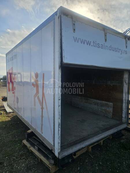 Iveco Daily kofer rampa
