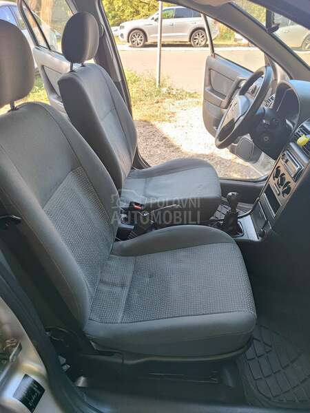 Opel Astra G 1.4tvinport