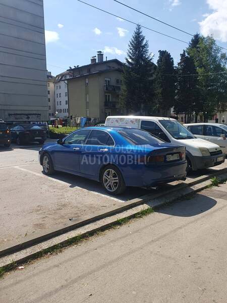 Honda Accord CL7 2.0