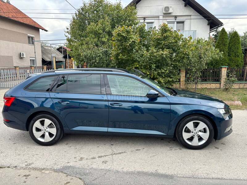 Škoda Superb 