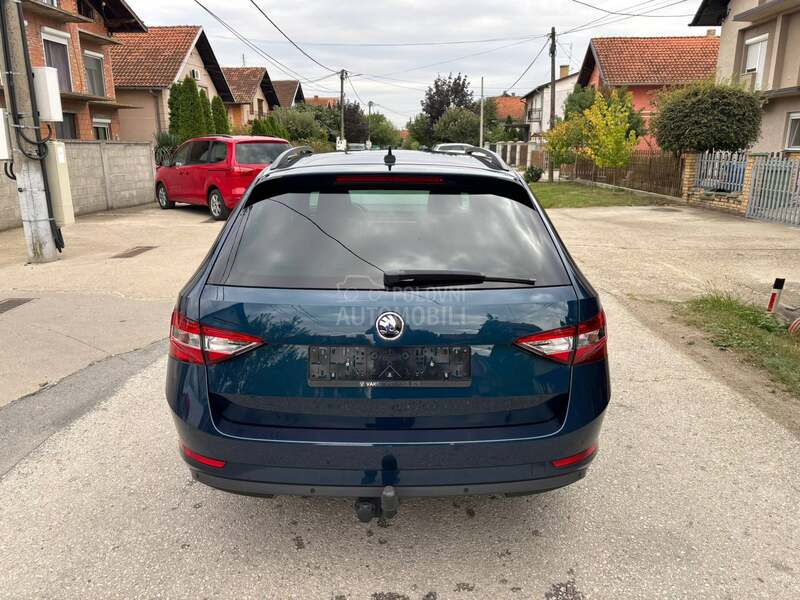 Škoda Superb 