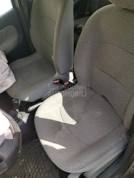 Renault Clio 2005. god. -  kompletan auto u delovima