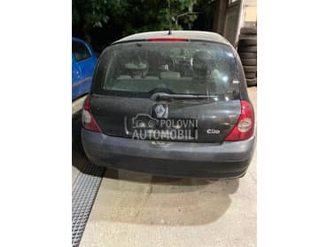 Renault Clio 2005. god. -  kompletan auto u delovima