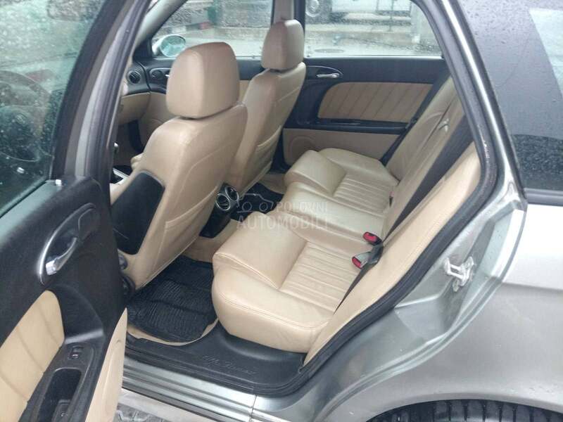 Alfa Romeo 156 Crosswagon 