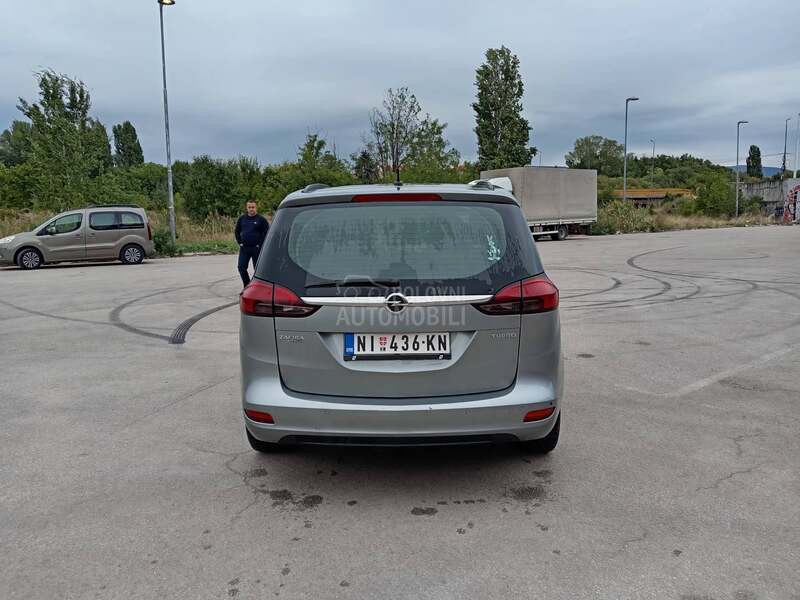 Opel Zafira 1.4I Turbo