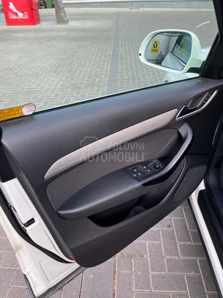 Audi Q3 AUDI 2.0TDI