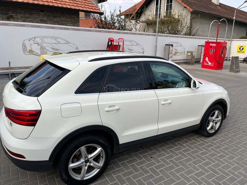 Audi Q3 AUDI 2.0TDI