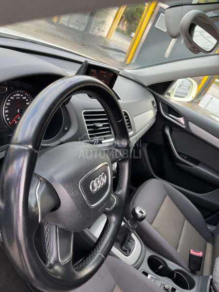 Audi Q3 AUDI 2.0TDI
