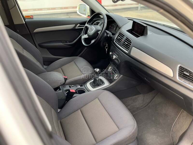Audi Q3 AUDI 2.0TDI