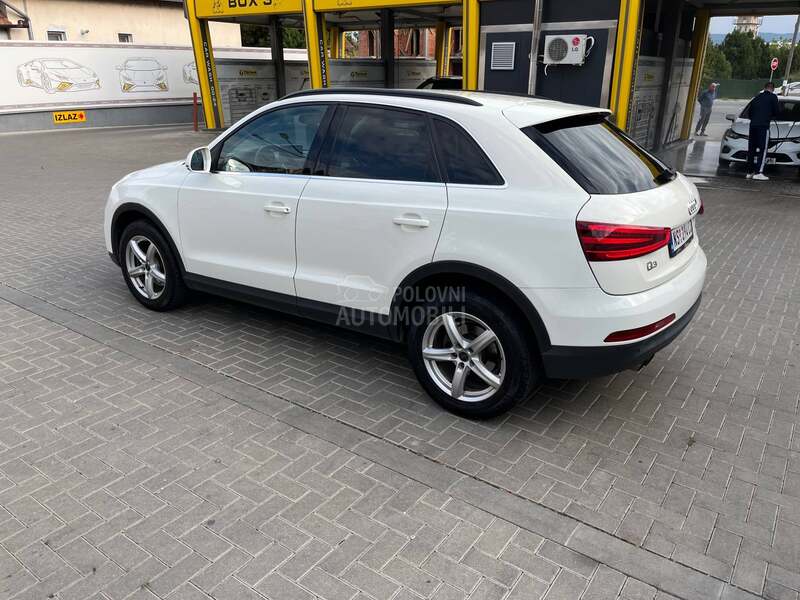 Audi Q3 AUDI 2.0TDI