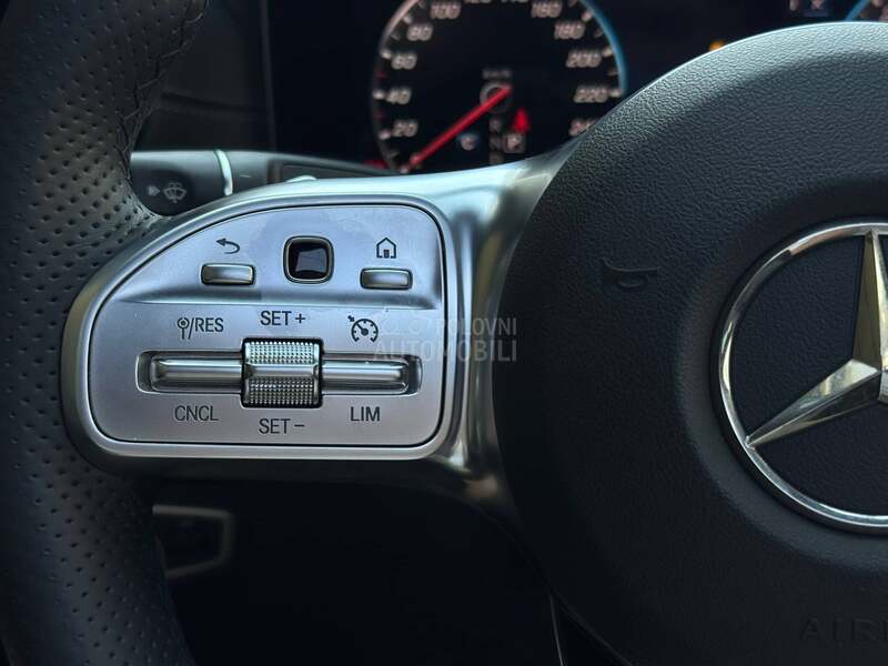 Mercedes Benz E 220 D/AMG/4M/PANO/20