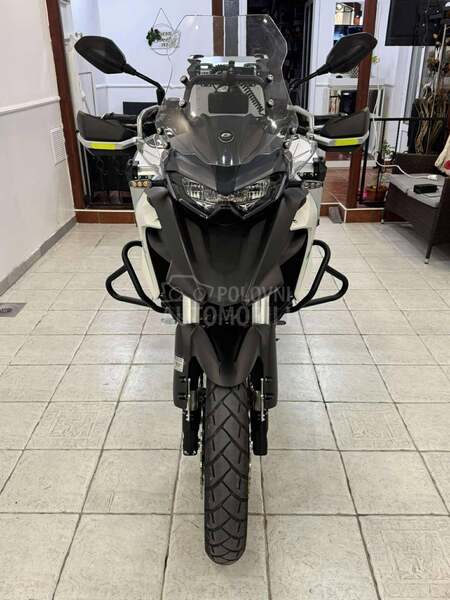 QJMOTOR SRT 550 X za me na