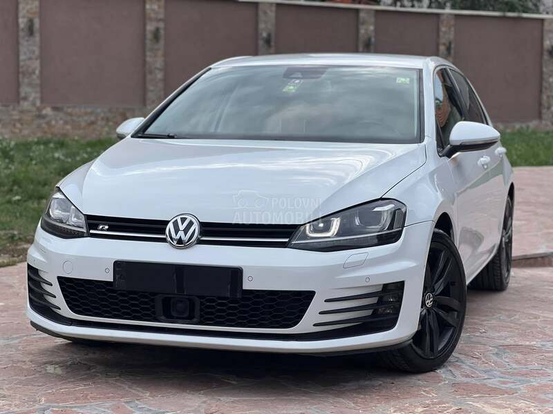 Volkswagen Golf 7 1,6 tdi r line