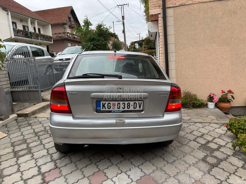 Opel Astra G 