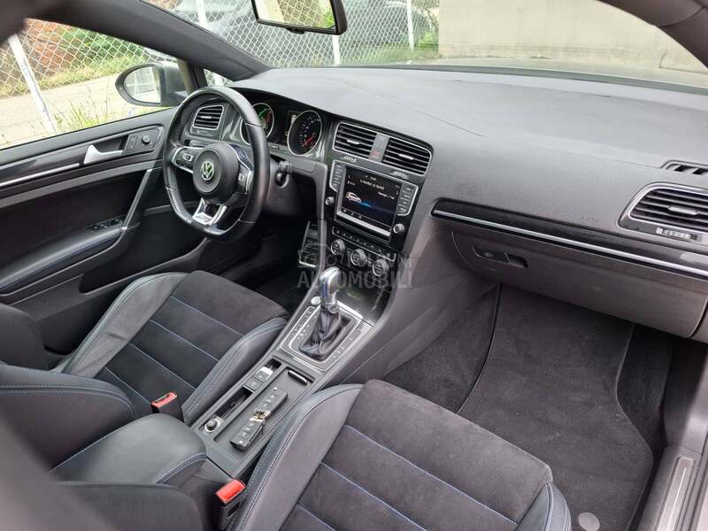 Volkswagen Golf 7 