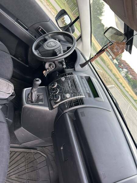 Mazda 5 