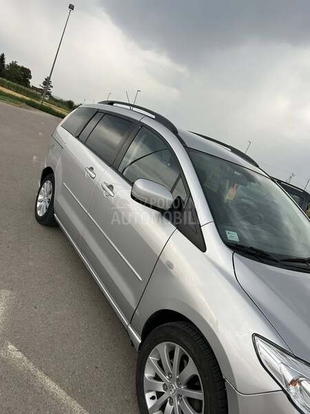 Mazda 5 