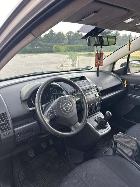 Mazda 5 