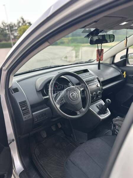 Mazda 5 