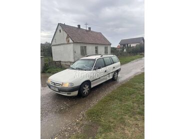 Opel Astra F 1.6