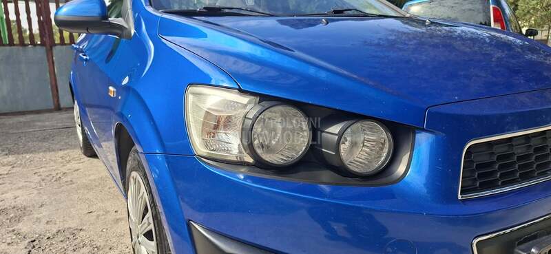 Chevrolet Aveo 1.4 i