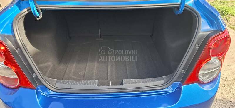 Chevrolet Aveo 1.4 i