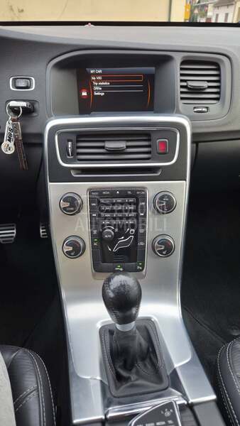 Volvo V60 2.4 D5 R design