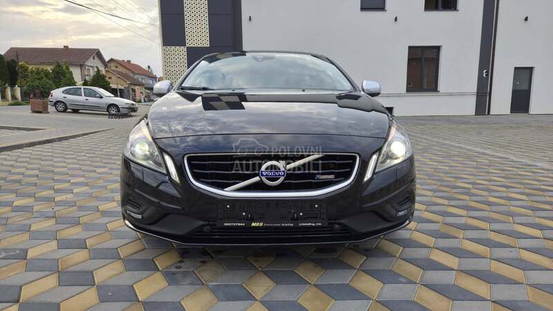 Volvo V60 2.4 D5 R design