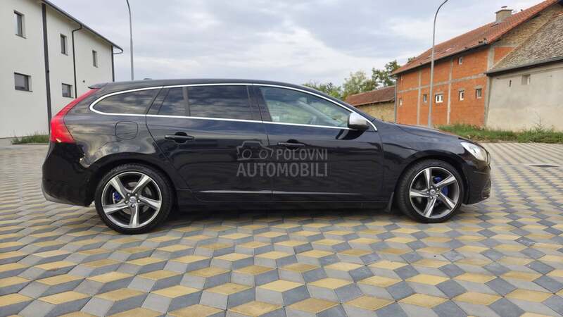 Volvo V60 2.4 D5 R design