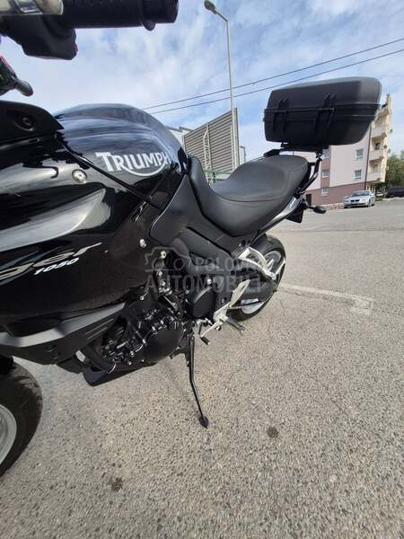 Triumph Tiger 1050