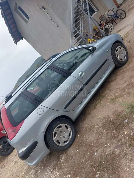 Peugeot 206 