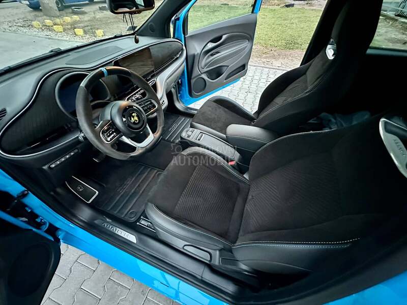 Fiat 500e ABARTH
