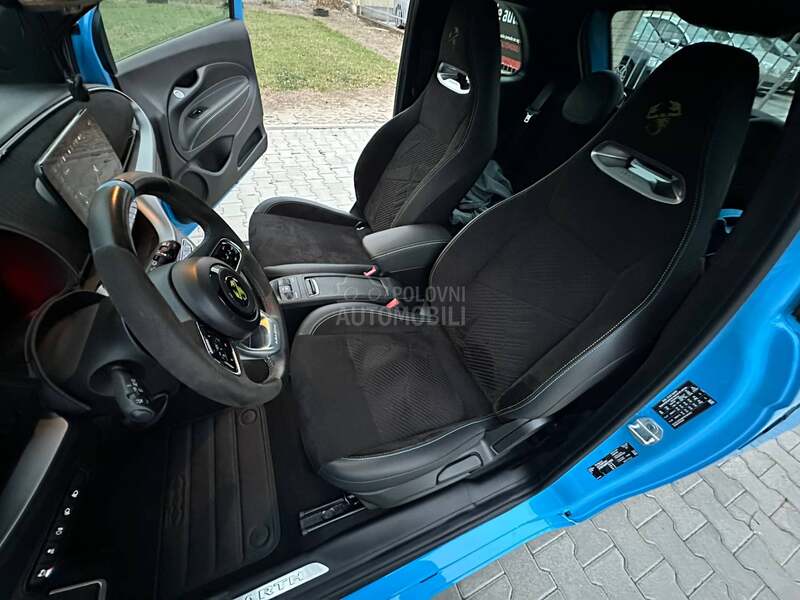 Fiat 500e ABARTH