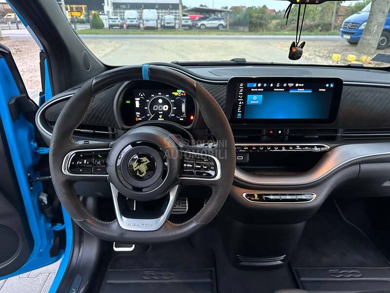 Fiat 500e ABARTH