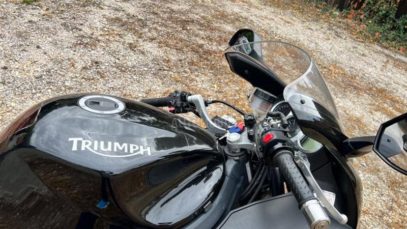 Triumph ST 1050