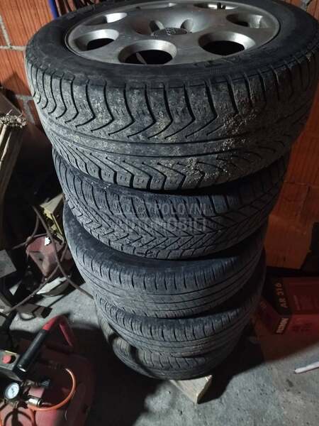 Audi A4 2,0 FSI