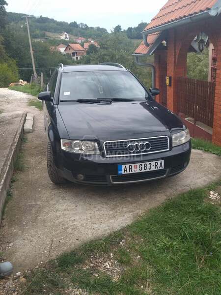 Audi A4 2,0 FSI