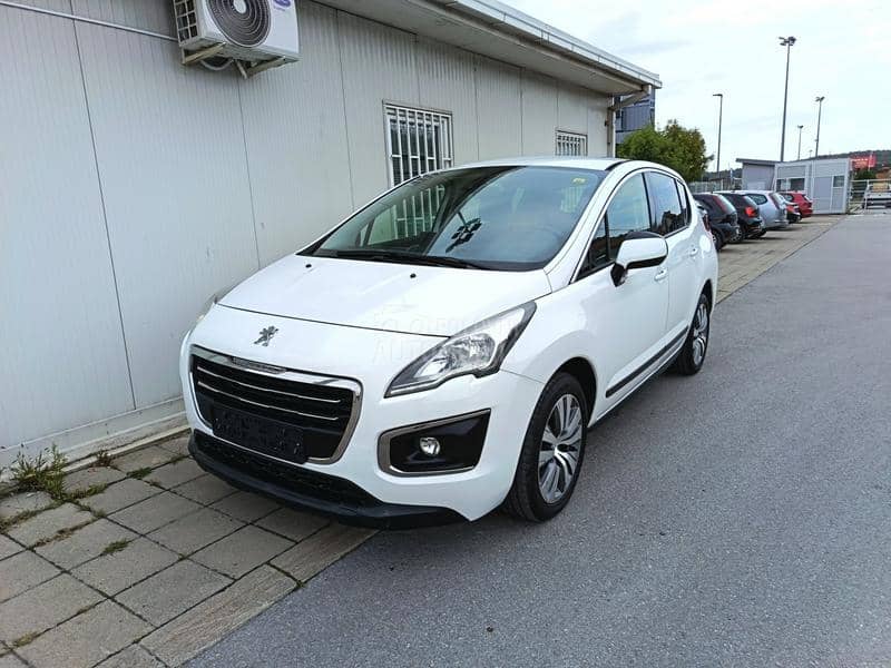 Peugeot 3008 1.6HDi LED/NAV/