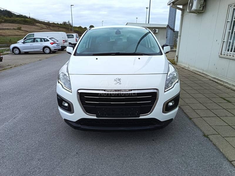 Peugeot 3008 1.6HDi LED/NAV/