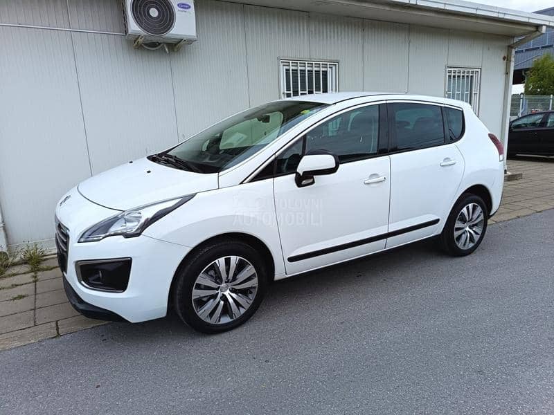 Peugeot 3008 1.6HDi LED/NAV/